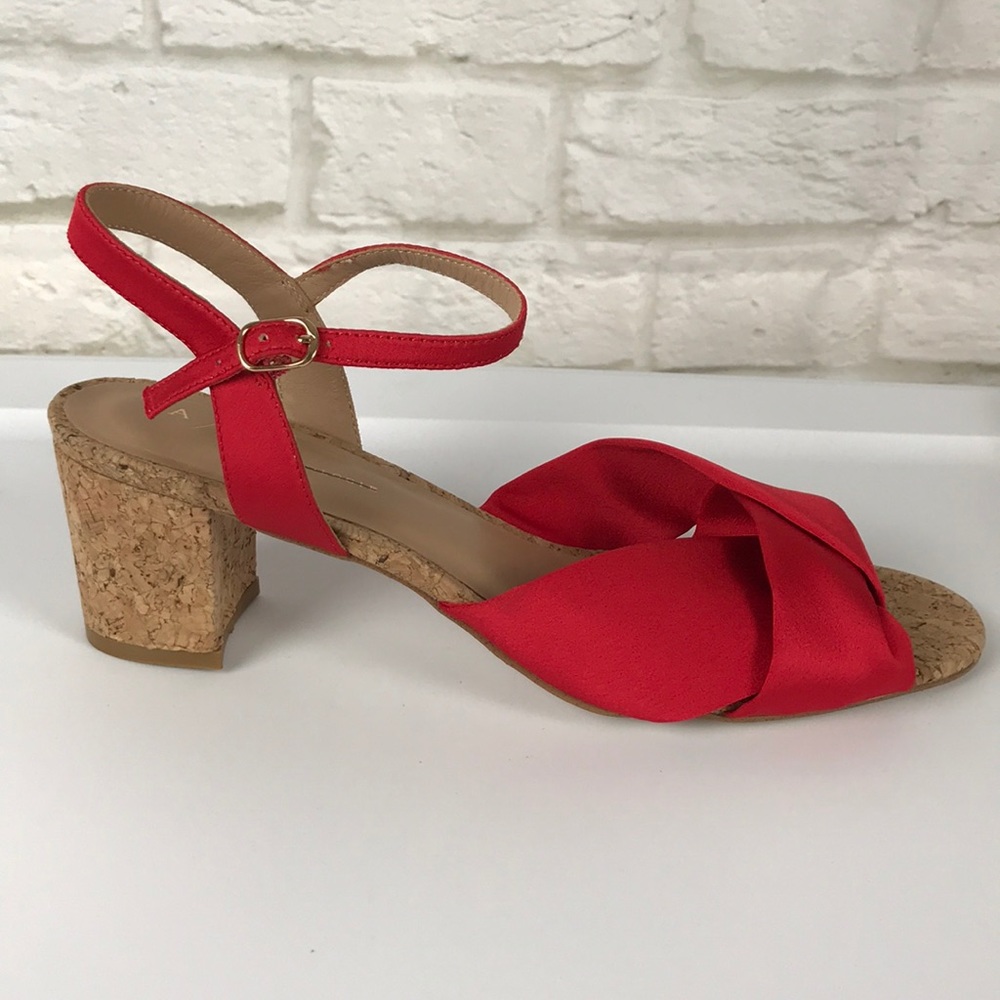 ANTHROPOLOGIE RED SATIN 2"CORK ROUND TOE SANDALS